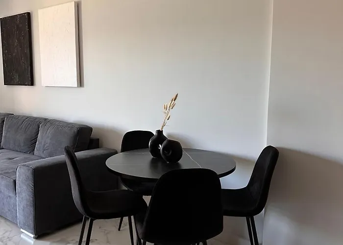 Сasa de vacaciones The Black Atelier *